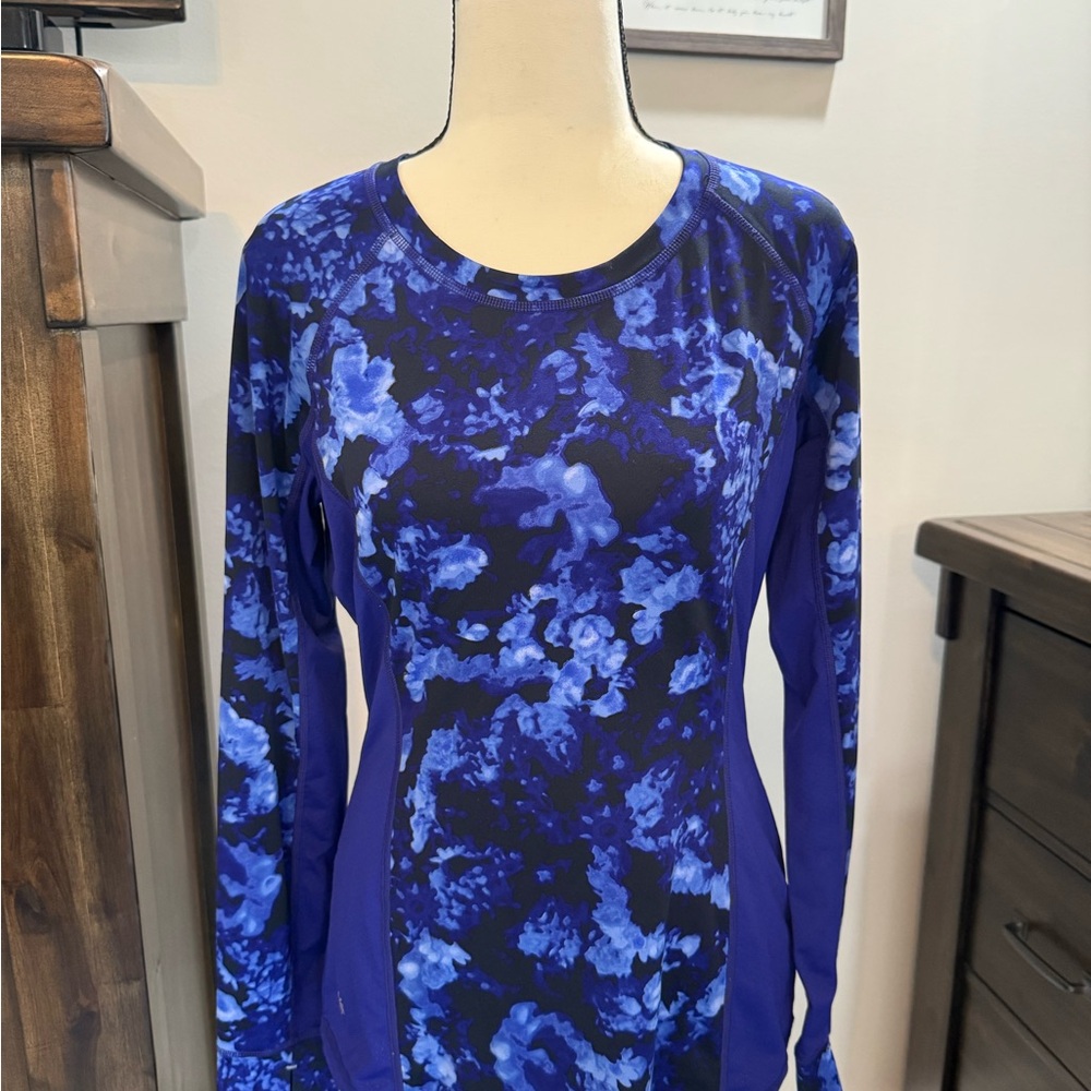 Athleta Blue Patterned Long Sleeve Top